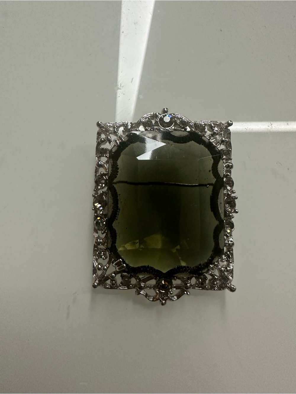 Vintage-Inspired Green Glass Filigree Brooch